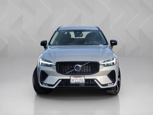 Certified 2023 Volvo XC60 B5 Ultimate AWD/4WD image 2
