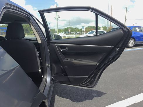 Used 2016 Toyota Corolla L FWD image 15