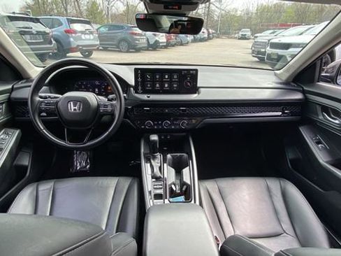 Used 2025 Honda Accord EX-L image 12