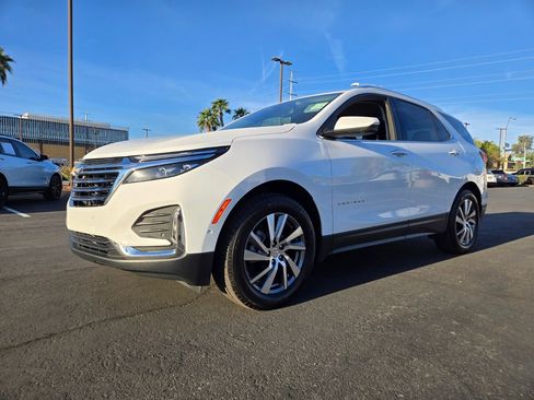 Used 2023 Chevrolet Equinox Premier AWD/4WD image 2