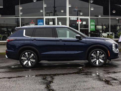 New 2026 Mitsubishi Outlander SEL AWD/4WD image 7
