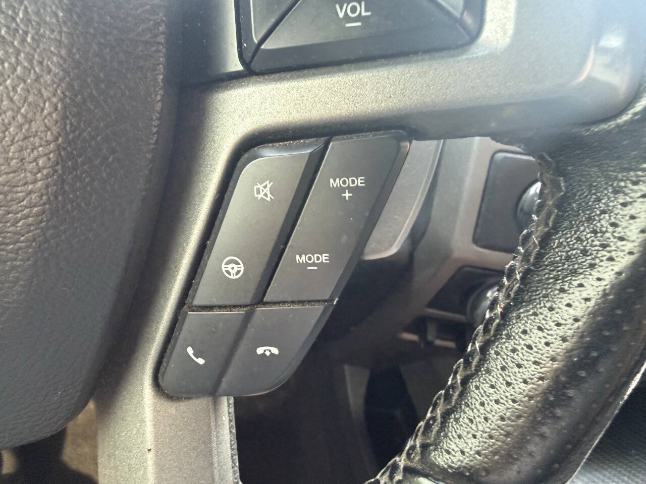 Used 2018 Ford F150 Raptor w/ Equipment Group 802A Luxury AWD/4WD image 27