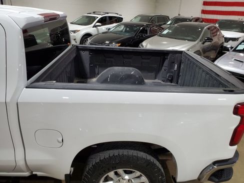 Used 2023 Chevrolet Silverado 1500 LT w/ Z71 Off-Road Package AWD/4WD image 42