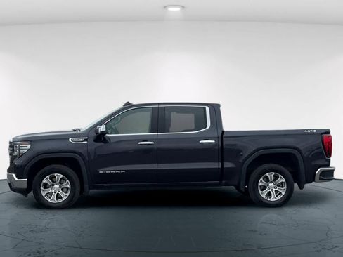 Used 2025 GMC Sierra 1500 SLT image 9
