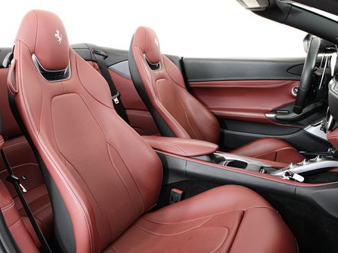 Certified 2022 Ferrari Portofino M RWD image 30
