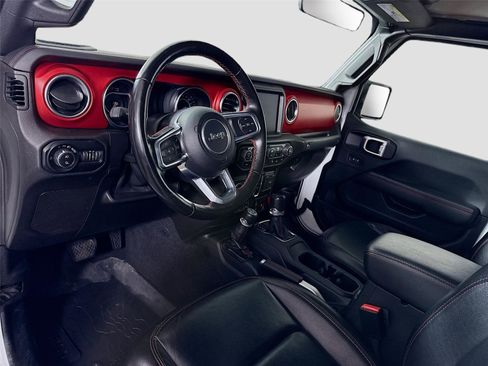 Used 2021 Jeep Gladiator Rubicon AWD/4WD image 3