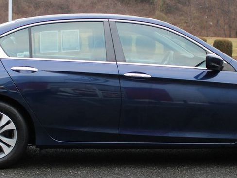 Used 2013 Honda Accord LX image 5