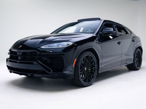 Used 2025 Lamborghini Urus SE image 7