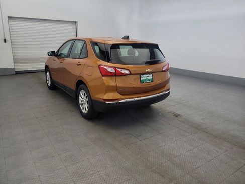 Used 2018 Chevrolet Equinox LS FWD image 5