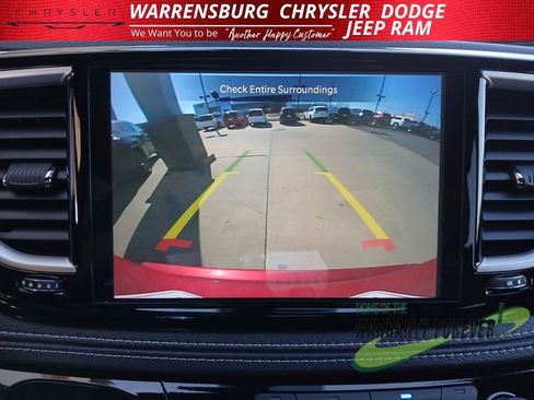 New 2026 Chrysler Pacifica Select image 25