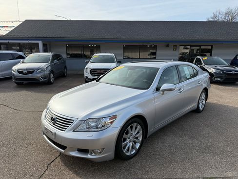 Used 2011 Lexus LS 460 L image 3