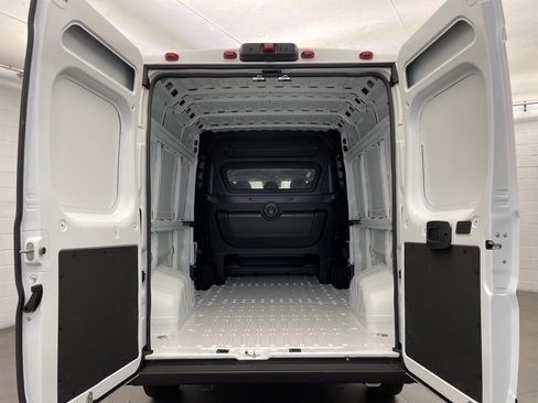 New 2026 RAM ProMaster 2500 w/ Crew Van Package image 5