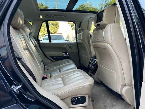 Used 2014 Land Rover Range Rover Autobiography image 34