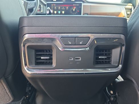 Used 2026 GMC Sierra 1500 Denali Ultimate AWD/4WD image 7