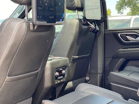 Used 2021 Chevrolet Suburban LT w/ Rear Media and Nav Package AWD/4WD image 7
