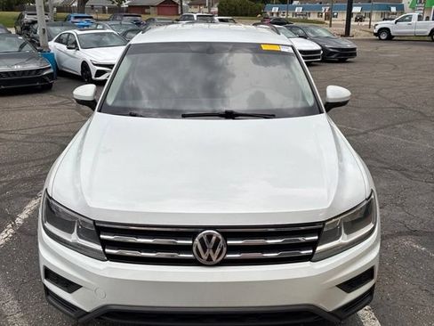 Used 2020 Volkswagen Tiguan SE w/ 3rd Row Seat Package AWD/4WD image 1