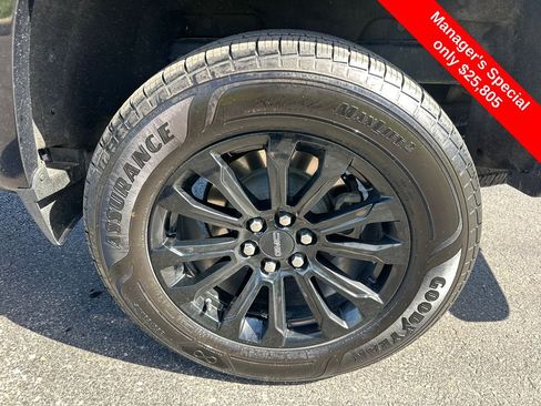 Used 2022 GMC Canyon Elevation w/ Elevation Premium Package AWD/4WD image 25