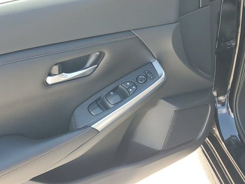 Used 2021 Nissan Sentra SR FWD image 24