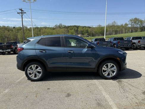 New 2026 Buick Encore GX Preferred AWD/4WD image 6