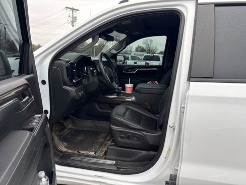 Used 2024 Chevrolet Silverado 1500 LT Trail Boss w/ LT Trail Boss Premium Package image 17