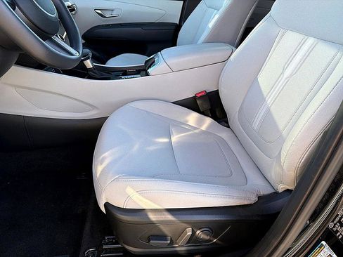 Certified 2025 Hyundai Tucson SEL image 11
