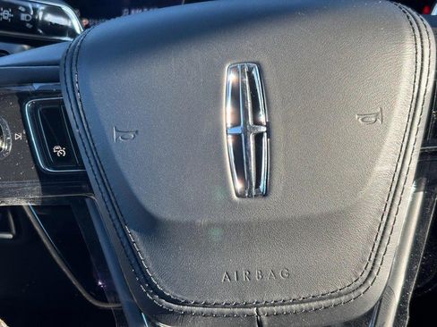 New 2026 Lincoln Aviator AWD image 21