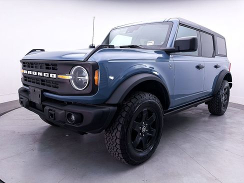 Used 2024 Ford Bronco Black Diamond AWD/4WD image 12