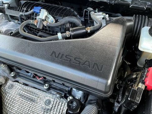Used 2020 Nissan Rogue SV FWD image 31