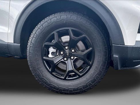Used 2023 Ford Explorer Timberline w/ Timberline Technology Package AWD/4WD image 9