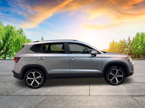 New 2026 Volkswagen Taos SEL AWD/4WD image 3
