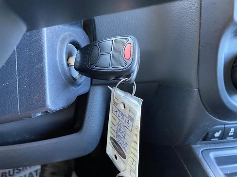 Used 2015 Jeep Patriot Latitude AWD/4WD image 21