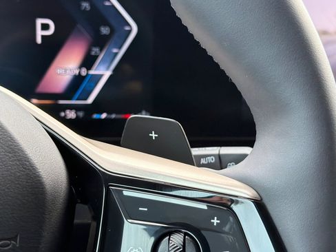 Used 2025 BMW X3 xDrive30i w/ Convenience Package image 34