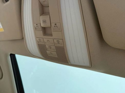 Used 2012 Mercedes-Benz E 350 E 350 4MATIC Sedan 4D image 26