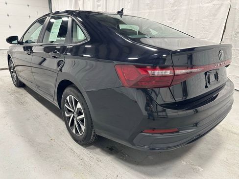 Used 2025 Volkswagen Jetta S image 5
