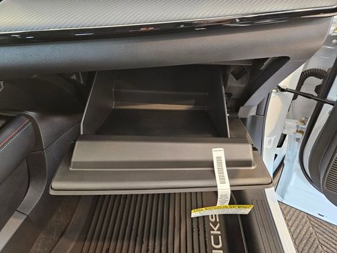 New 2026 Nissan Kicks SR w/ SR Premium Package image 27