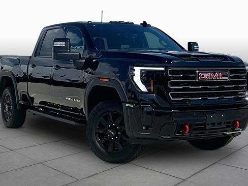 Used 2025 GMC Sierra 2500 AT4 w/ Technology Package AWD/4WD image 2