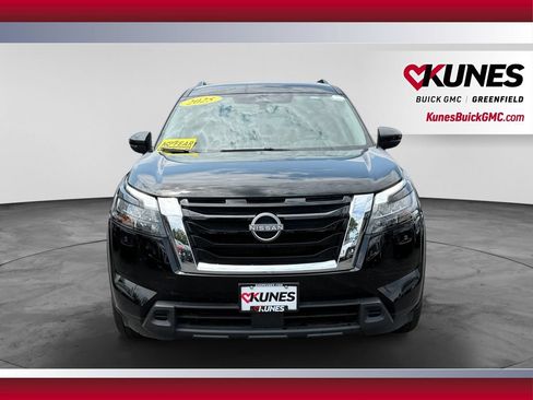 Used 2025 Nissan Pathfinder SV AWD/4WD image 4