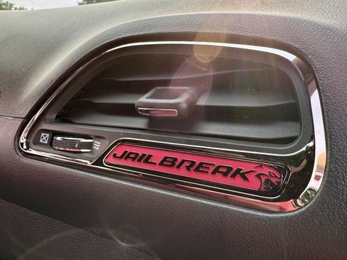 Used 2023 Dodge Challenger SRT Hellcat w/ Driver Convenience Group image 9