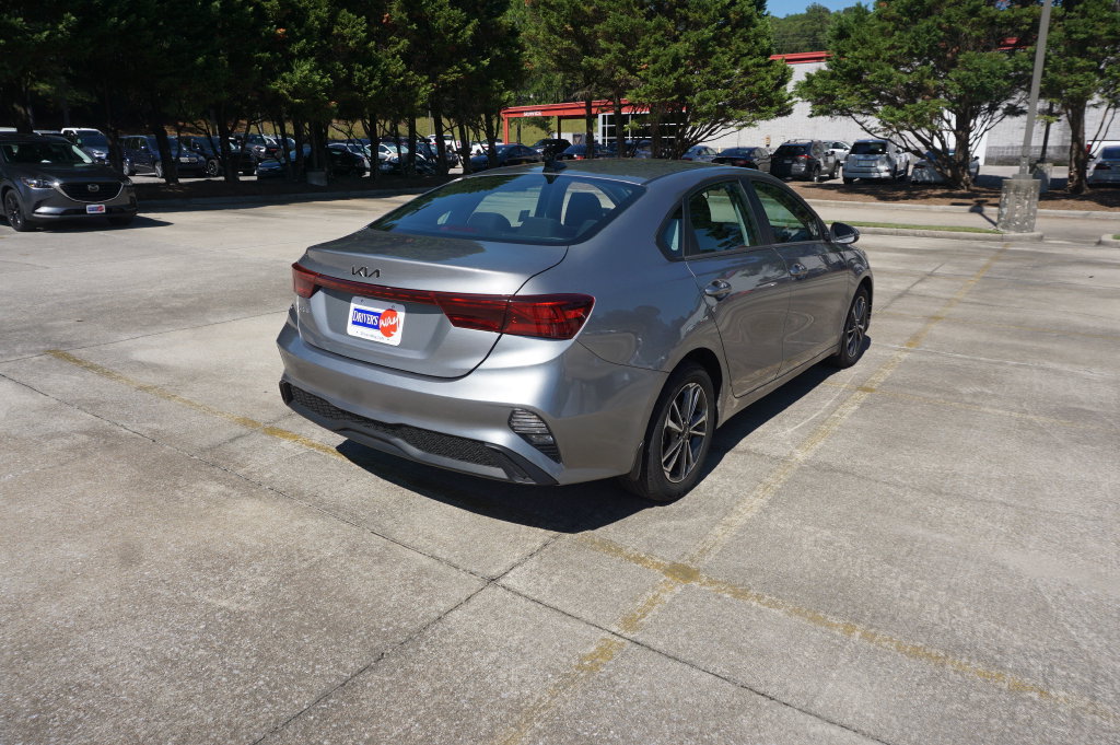 Used 2023 Kia Forte LXS w/ LXS Technology Package FWD image 20