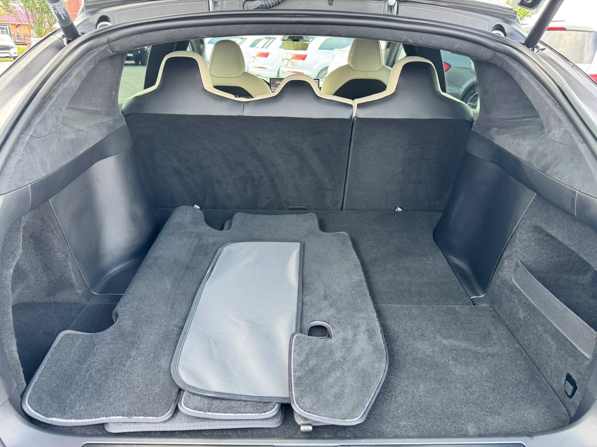 Used 2022 Tesla Model X AWD/4WD image 45