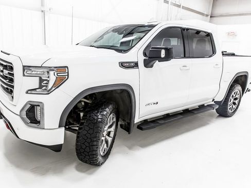 Used 2020 GMC Sierra 1500 AT4 w/ AT4 Premium Package AWD/4WD image 2
