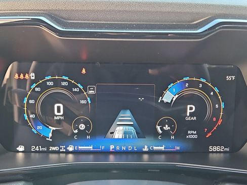 Used 2024 Chevrolet Colorado LT w/ LT Convenience Package II image 13