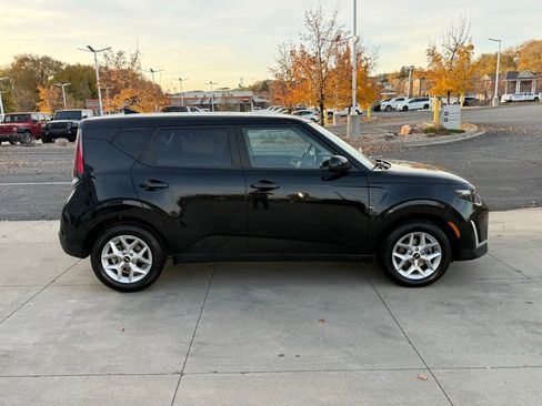 Used 2024 Kia Soul LX w/ LX Technology Package image 7