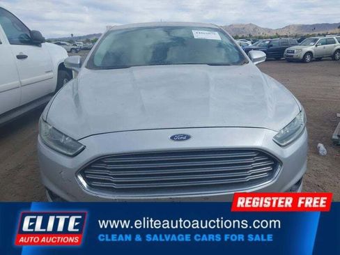 Used 2016 Ford Fusion SE w/ Equipment Group 201A FWD image 12