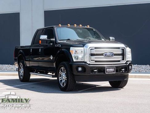 Used 2016 Ford F250 Platinum w/ FX4 Off-Road Package AWD/4WD image 13