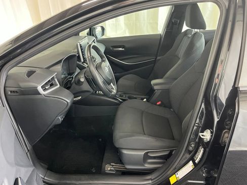 Used 2020 Toyota Corolla SE FWD image 3