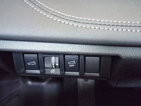 New 2025 Subaru Outback Touring XT image 29