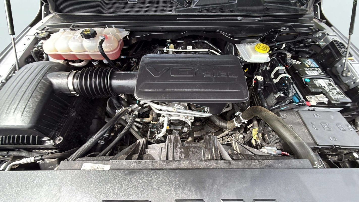 Used 2025 RAM 1500 Big Horn AWD/4WD image 23