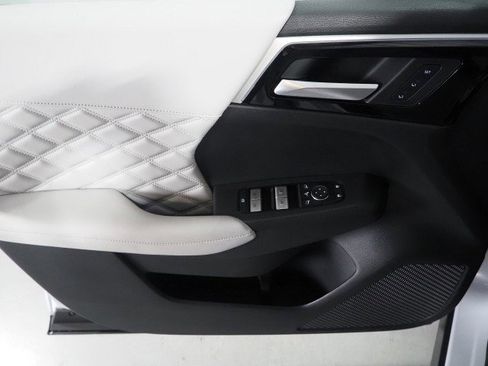 Used 2025 Mitsubishi Outlander SEL image 64