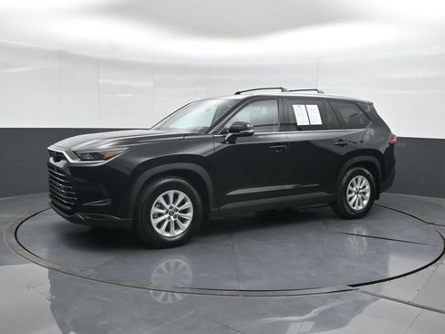 Used 2024 Toyota Grand Highlander AWD image 7